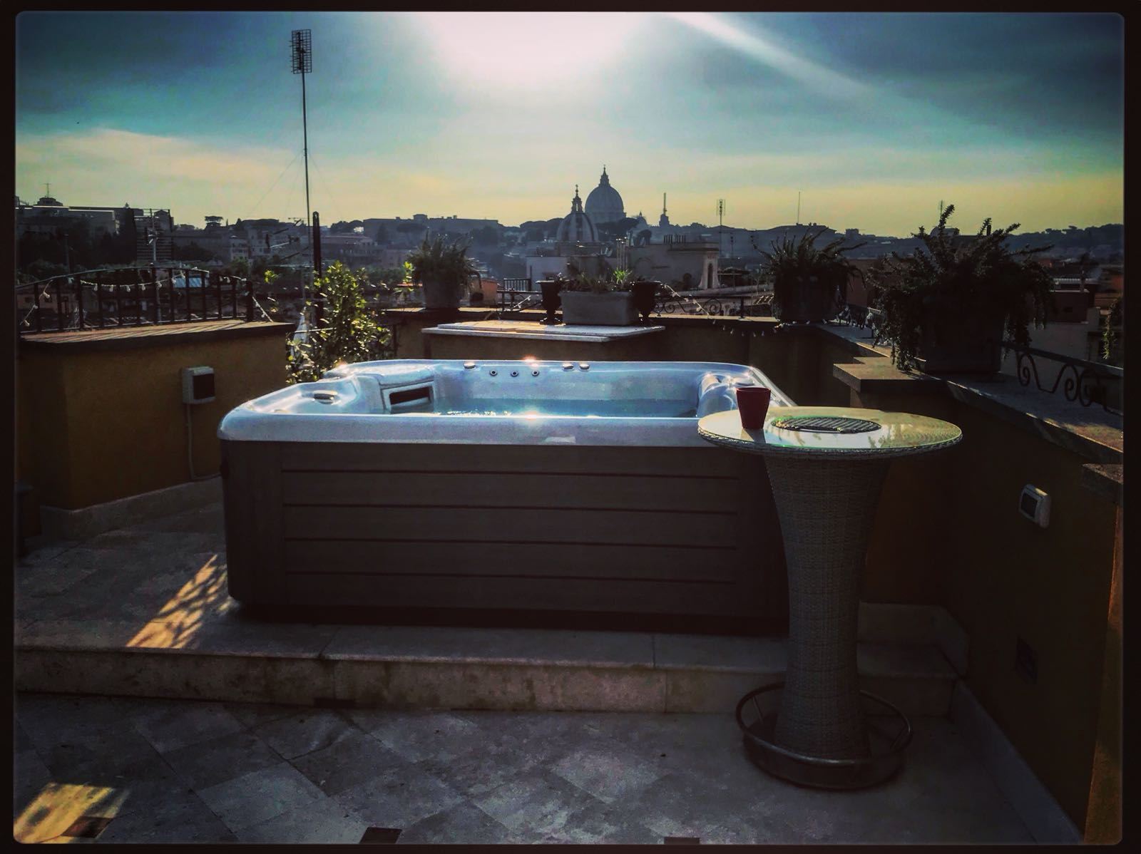 navona-queen-suite-rooftop2