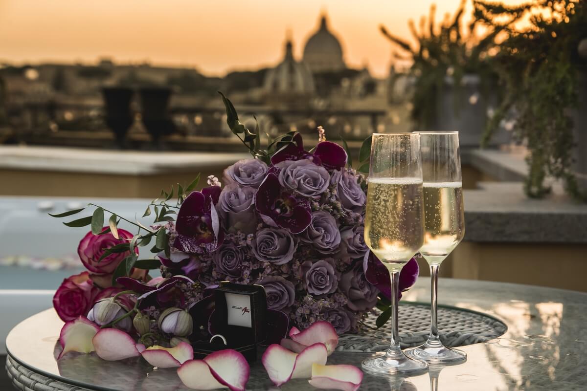 navonaqueen-sorpresa-in-terrazza-panoramica-vasca-idromassaggio